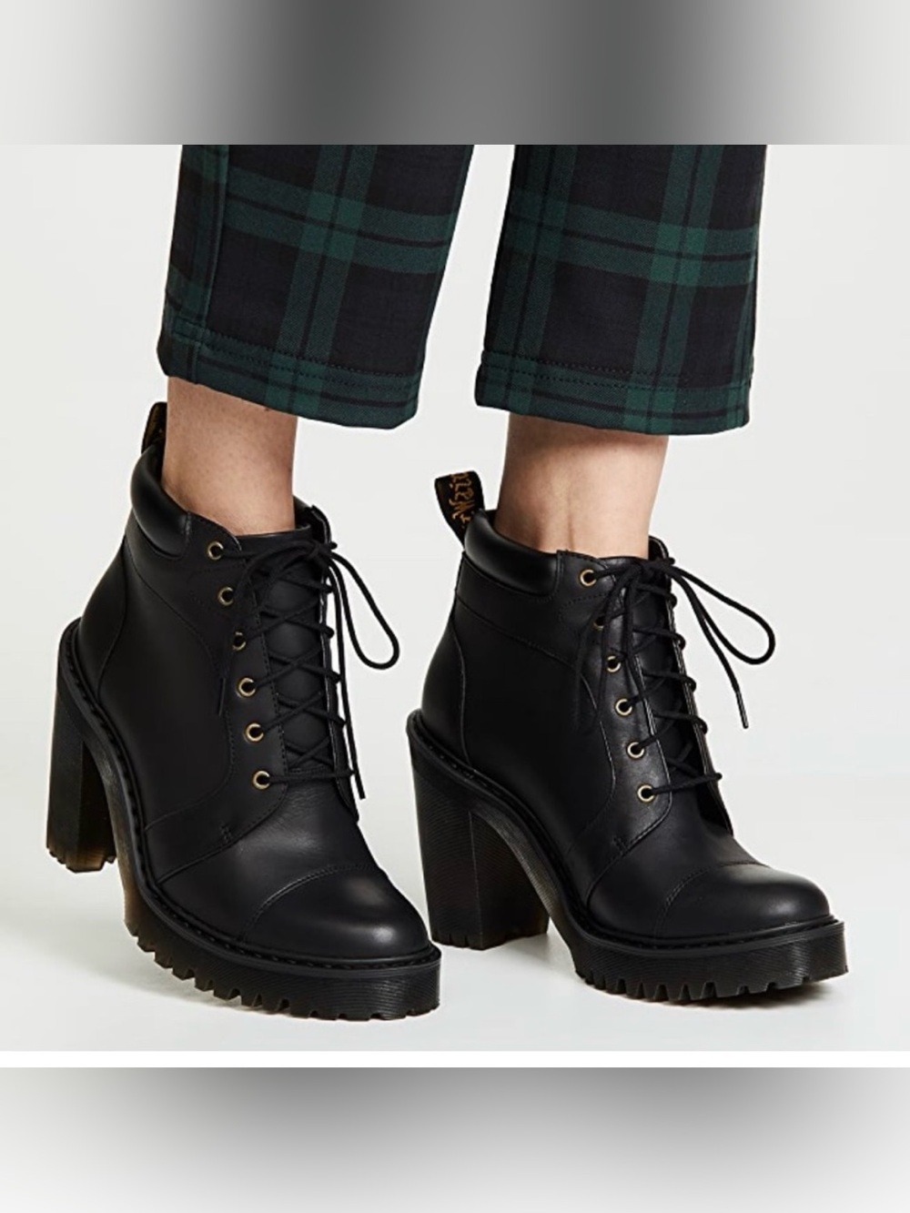 NEW Dr. Martens Areril Leather Heeled Ankle Black Boots Lace Up Size 7
